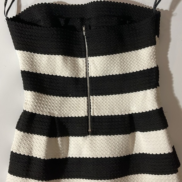 Halter top - Picture 2 of 2